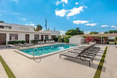 Beach Walk Deerfield